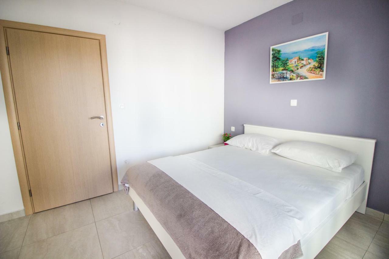 Appartamento Colic Njivice Esterno foto