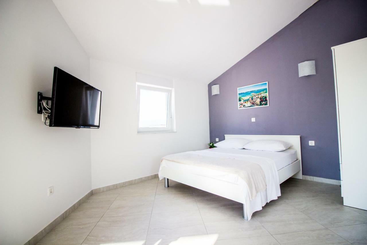 Appartamento Colic Njivice Esterno foto