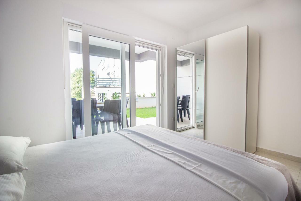 Appartamento Colic Njivice Esterno foto