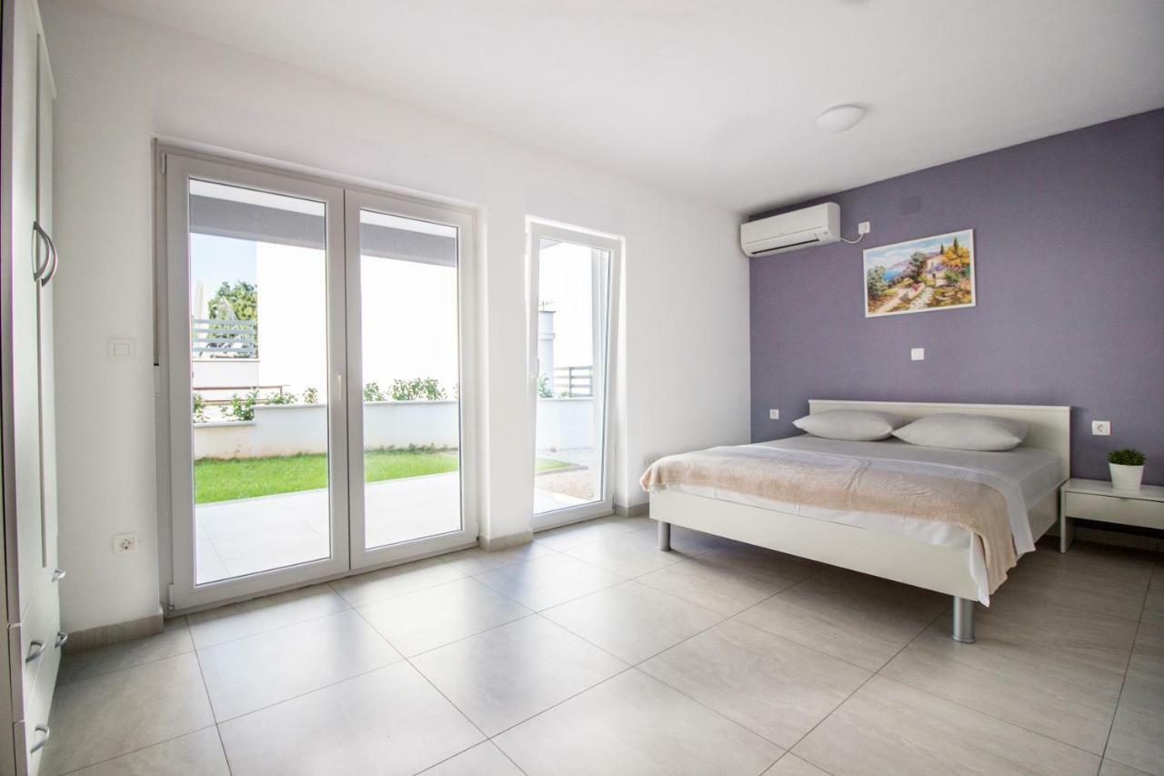 Appartamento Colic Njivice Esterno foto